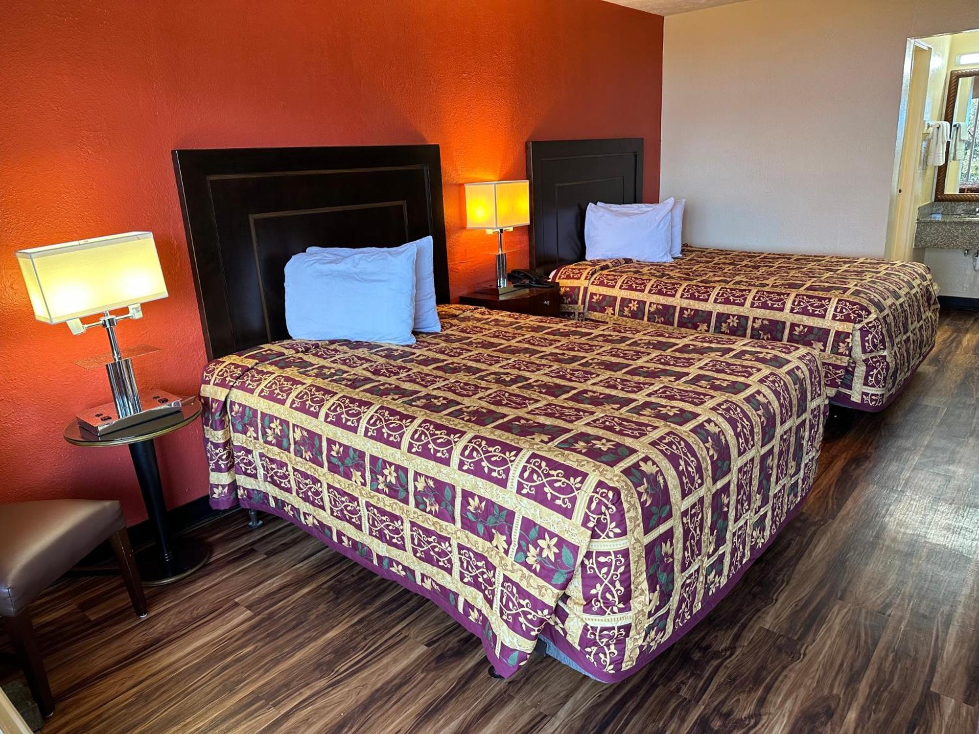 Country Hearth & Hotel Cartersville
